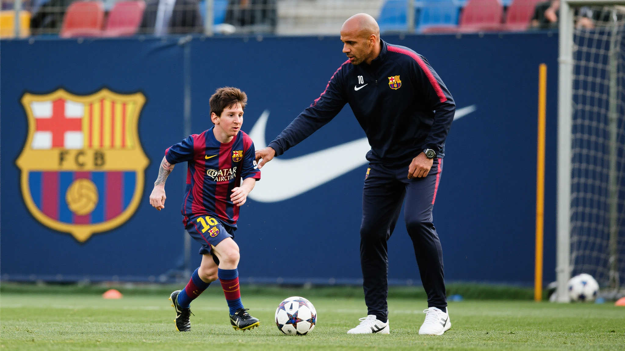 在教练组的 在教练组的